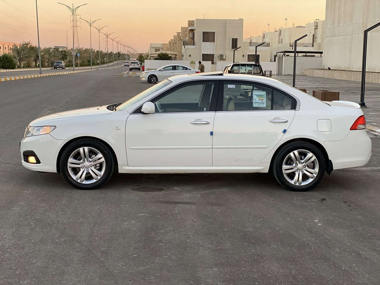 يالله السلام عليكم
للبيع فقط نقد 
اعتذر من الوعده 
والأقساط والمراوس  

اوبتما موديل 2010 
خليجي ابيض ثلجي 
رقم صلاح الدين 
الماني أ:: اربع ارقام 
مشروع وطني اي محافظه تتحول 
سنويه الى 2028
ماشيه 193 حقيقي 
محرك 2000 دوش بلادي شركه 
مكفوله من الصبغ والتبديل والفتح 
فقط كرت بل باب الخلفي 
ومأشر علي بل صوره 
والسونار مرفق ويه الصور 
شرط الفحص كلها على البلاد 
محرك شرط ممفتوح شركه 
لا بخار ولا صرف ولا صوت 
كير شرط بلادي ممفتوح 
سلايت روف 
برده خلفيه 
دبل ايرباك 
تحكم مقود 
كشن جك
اربع دسك 
صدر جديد 
تايرات تخم 
تبريد ثلج❄️
تدفئه نار🔥
داخلها جديد
داخل صحراوي
باتري جديد 
ترايها يخبل
كتلوكات شركه 
ويل كب بلادي عدد 5 
ويل حجم 17 بلادي
منضومه زنون 
كهربائيات كلها شغاله 
تجي تفحص وتقتنع واني خادم 
الك شرط السونار اليعجبك 

مكانها صلاح الدين تكريت القادسيه 

السعر 123 بيها مجال قليل 

***********
غير متواجد على الخاص 
 والفيس بك
