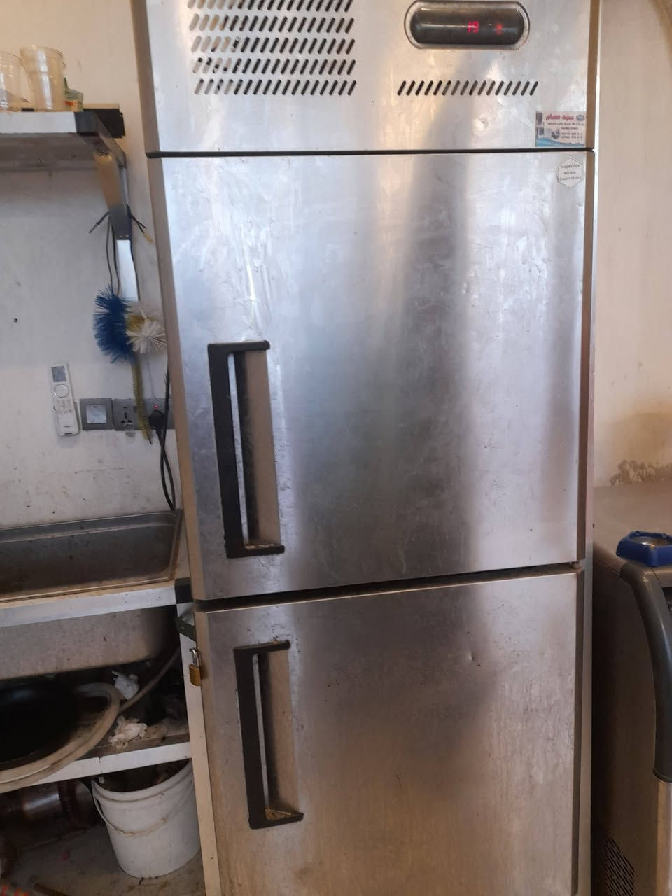 غراض مطعم للبيع مكاني بغداد حي الجهاد للاستفسار ***********
