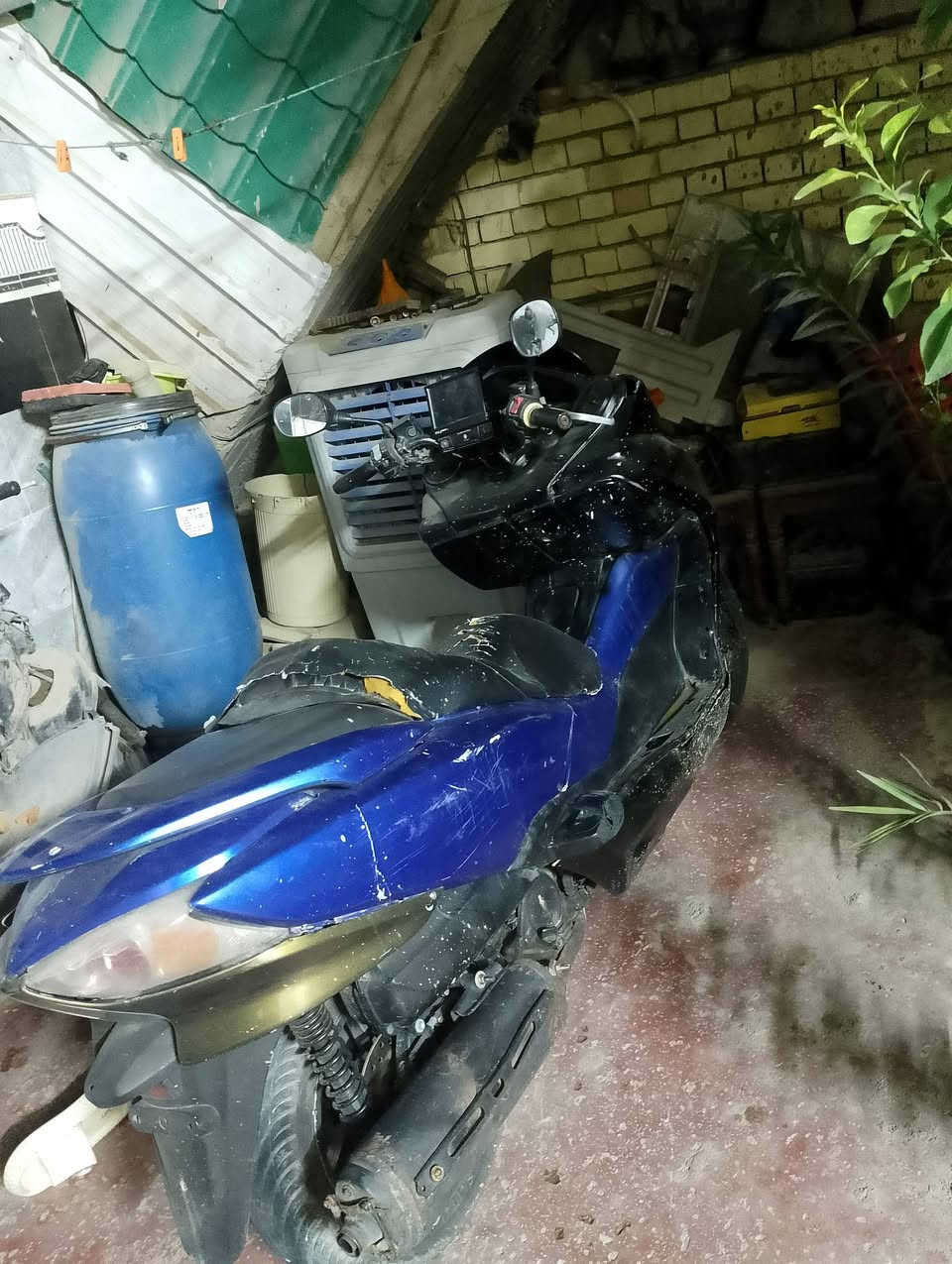 السلام عليكم فورزه 010 دراجه مشكلته بس رون 2 بس دراجه كلش حلوه مكينه تخبل معدل 140 حماجوه نص ثابت دراجه بلادي محرك جيب فيتر وفحص نكره بكل وقت بيه شاشه لمس وبيه تحديد مسار سماعات عاليه دراجه جاهزه اعذروني وصخه لن طلعت بيه وما غسلته شباب شاهد الله جنت ب كربلاء اليوم بيه دراجه تخبل سبب البيع عندي خدمه وريد اطلع بيع مستعجل 600 عنواني بغداد العبيدي بس شراي يدخل فدوه لن عندي خدمه والله ***********
