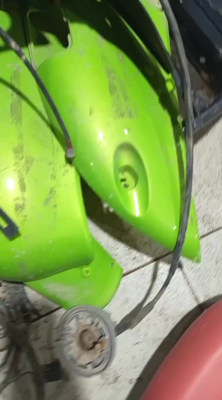 السلام عليكم غراض تفصيخ ابيع شلعه وحده كوم حديد طبلي خاص ونطيني سعر بيهن❤️‍🩹


**إذا كنت صاحب هذا الإعلان وتريد حذفه لأي سبب، رجاءا أرسل رسالة إلى الدعم الفني**