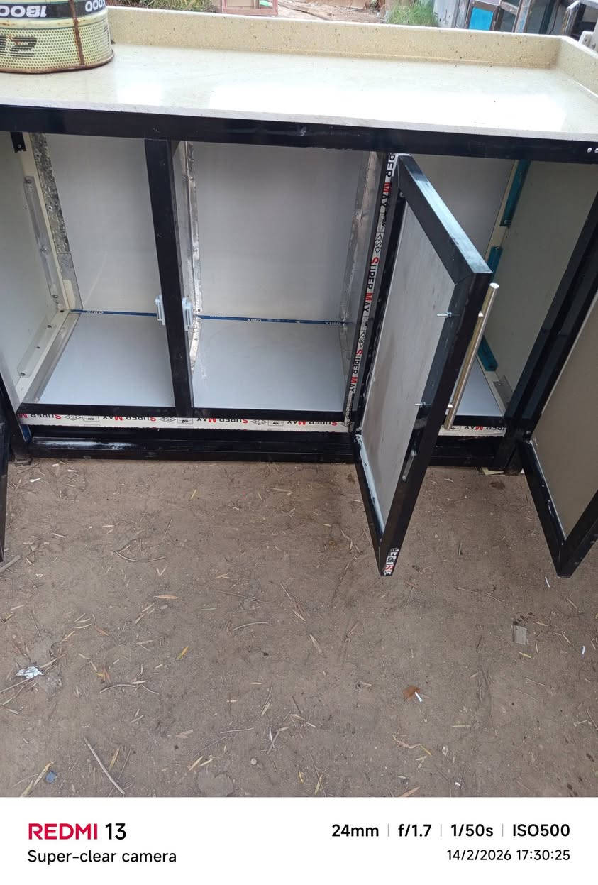 كاونتر 8 قطع 7 متر  مرمر 
مع طباخ و شافطه سعر 650
توجد خدمة توصل بكرو
الشراي يراسل الصفحة أو يتصل *********** أو وتساب
