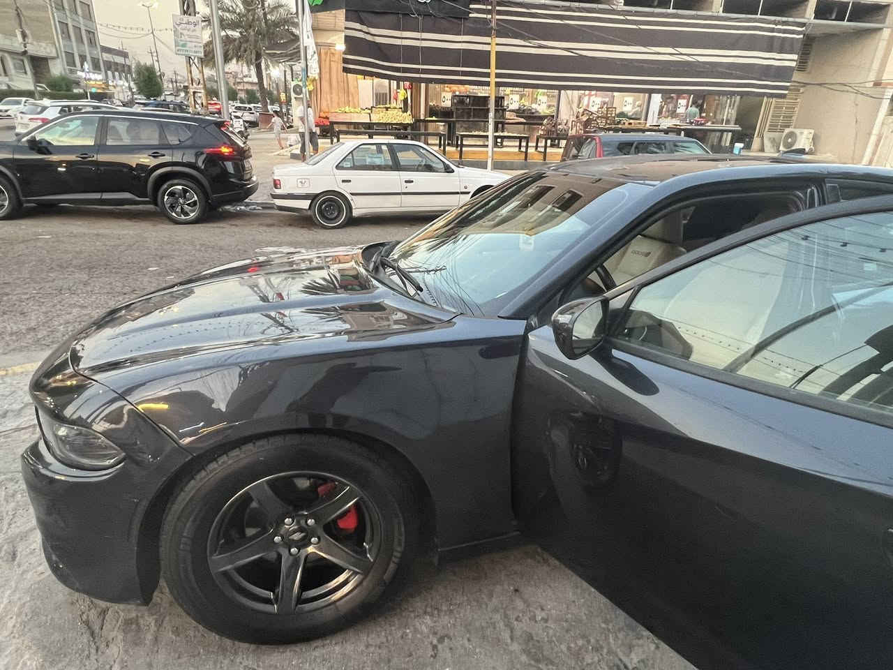 Dodge Charger 2018 -
VIN: 2C3CDXHG7JH142407

جارجر 2018  كندي كلين فقط بارد بيها موضح في سونر
ماشية 100 ميل فقط
الون اسود على رصاصي غير محدد
تخم تاير جديد
كير محرك مكفول
تبريد مكفول
بوليش كل السياره
موصفات sxt
شاشه كبير كار بلي

سستم صوت الباين
كامره دواره 
حساس خلفي
رقم انكليزي جديد سنويه و هزه جديده السياره ب اسمي
*********** واتساب او اتصال
