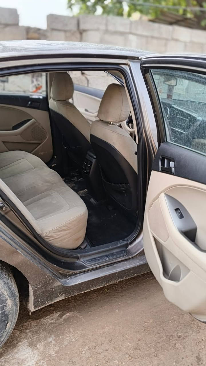 سلام عليكم مرخصت صاحب الكروب المحترم البيع سياره اوبتمه 2012متومه وكامله شرط الحسبه سياره بانزين 2000دوش سياره خير من الله كير ومحرك بعدهن بلايلون سستم سماعات بيع او مراوس حسب الغناعه مكان بغداد سعر خاص ***********
