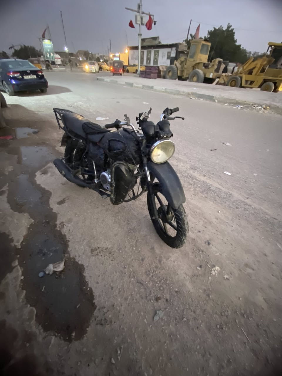 دراجه بوكسر بي ام مكينه بلاديه مثل مال ستوسته ديوان 
المكينه مكفوله برغيً برغي كله بلادي وماً مفتوح وغراضه  رخيصه وين متروحً بيه روحً وبيه أوراق مال كمرك ومنفيس اصلي مالته السعر 700الفً رقمي ***********
