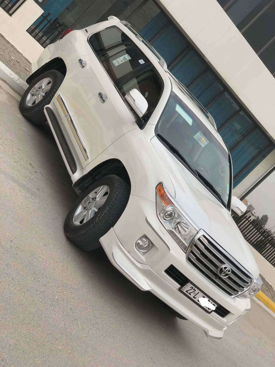 تویۆتا لاندگرۆز  2015  
vxr 5,7  مەکینە
180, 000 km ڕۆیشتن
مواصفات لێگزس✔
8 پستن ➡
گێڕومەکینەوکارەبایی بەشەرتە ➯
بێ بۆیاخ بێ لێدران،شوخت وقۆپی نیە ➯
تەنها دەعامی لەسەرشوخت بۆیاخە،➯
نمونە لەجوانی وخاوێنی،شریکەی جیهان. ➡
*********** ڤایبر،واتساپ
شوێن ڕانیە
تکایە بۆزانیاری زیاتر تێل بکەن بۆخاوەنی ژمارەکەی دانراوە ➯ رانية, السليمانية
