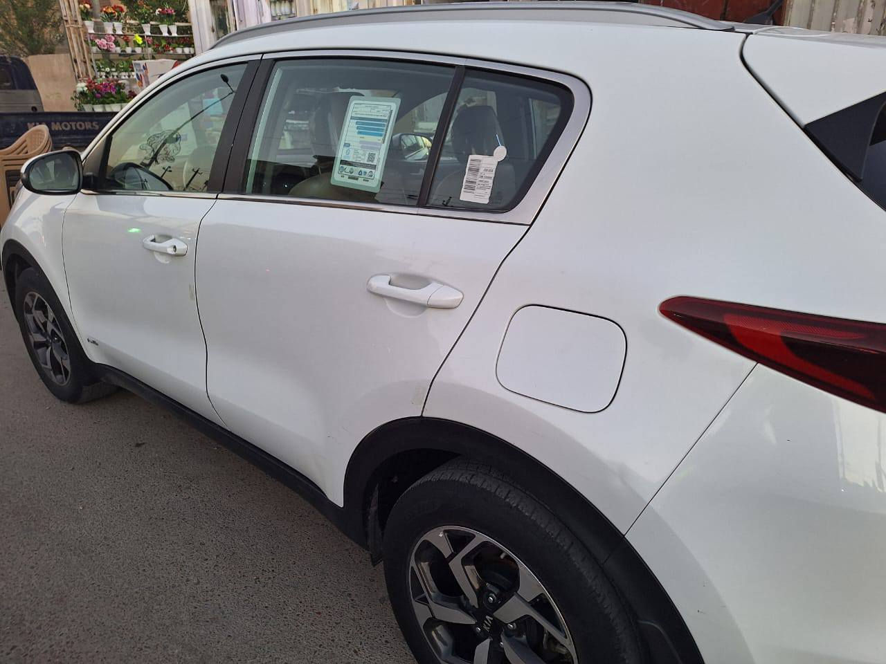 السلام عليكم كيا سبورتج 2019 خليجي مكفوله كفاله عامه ماعده بارد في الباب الخلفي موضح بصور مكينه جي دي اي 2400 السياره حلوه السعر 187  مكانها بغداد ***********
