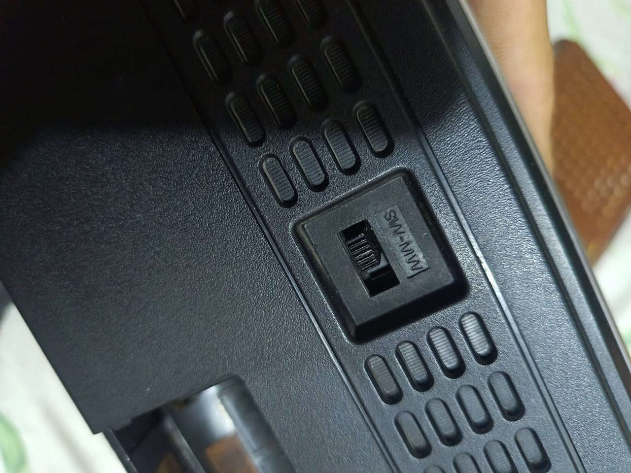 راديو سلفر ياباني لوك  موجتين  أخو الجديد ٢باتري كبير معه الجلد الأصلي  واتساب *********** لشرايه
