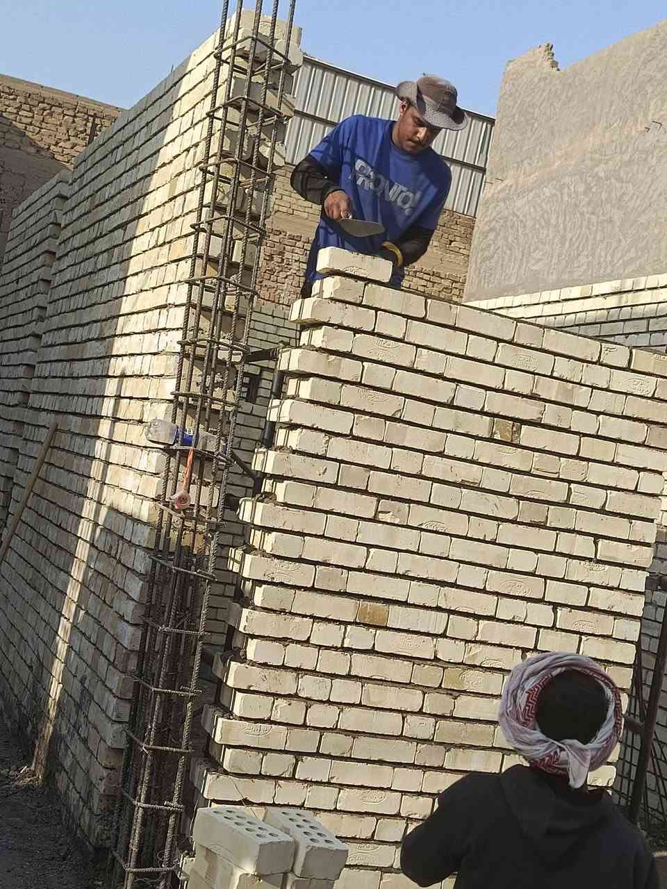 السلام عليكم خلفه بناء درجه اوله او سعر مناسم ***********
