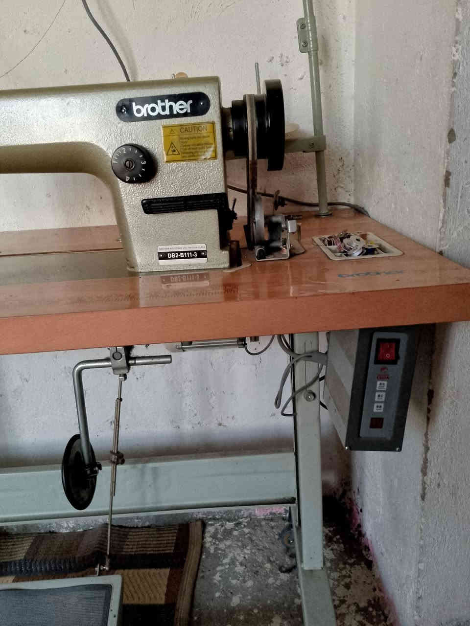 سلام عليكم ماكنه نضيفه كلش نضيفه السعر 250 الف للستفسار ***********
