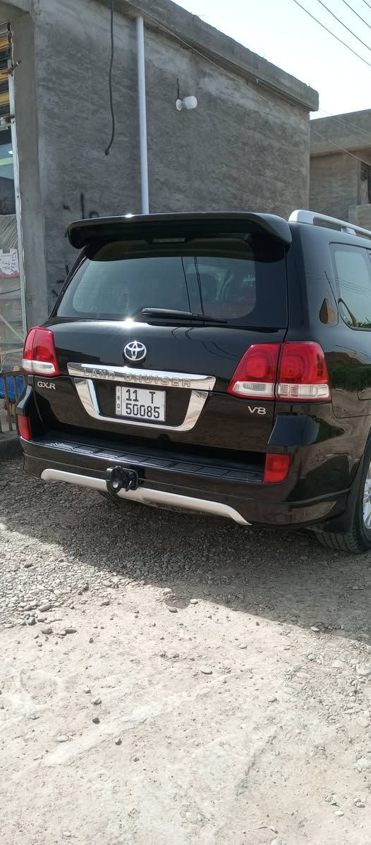 لاندكروز موديل 2009 محرك 8سرندر
بصمه ابواب 
شاشه
دوشمه كشنات چلد جديده
سونار سيارة مع الصور
محرك و كير نضيف لاتنقيص ولا تبخير بشرط
مواصفات لاندكروز معروفه
تفاصيل سيارة فوق
السعر 27 $  ولي مجال 
العنوان طارمية رقم الموبايل 
*********** بلاد, صلاح الدين
