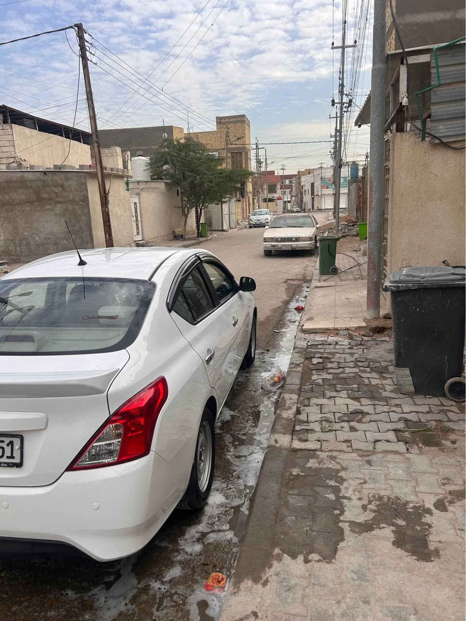 نيسان سني  هندي بليته زركه مديل 2022 سياره سنويه جديده النص 2029 سياره بيها بنيد مصبوغ وبداير شوي بارد وباقي كله كفاله سياره خير من الله مكاني البصره المن الداخلي سعر 118 وبيها مجال الشراي رجائن مو شراي لا تتصل. رقم تاليفون *********** Singapore
