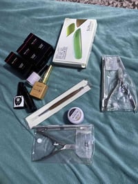 بكج اكريلك كامل السعر 35 للحجز مراسله واتساب 07781621401