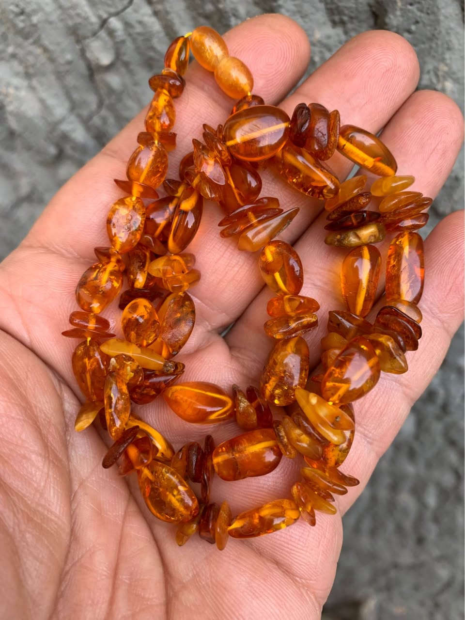 عقد كهرب علاجي ابوالحشرة  حر قديم وزن ٢٢غرام السعر ٧٥ ألف ويوجد توصيل بغداد, العراق


**إذا كنت صاحب هذا الإعلان وتريد حذفه لأي سبب، رجاءا أرسل رسالة إلى الدعم الفني**