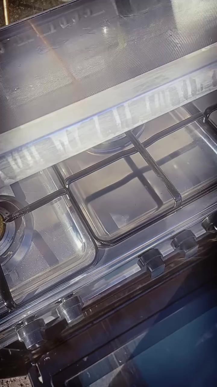 سلام عليكم طباخ مستعمل مجدد اخو الجديد طباخ كلش نضيف علفحص وبي ضمام مكانه حله الي يريده يراسلني خاص يوجد توصيل  داخل الحله فقط وهاذه رقمي***********  
ملاحضه : الي عده طباخ مستعمل او متروك اني اشتريه  يوجد صيانه داخل البيت او خارج البيت
