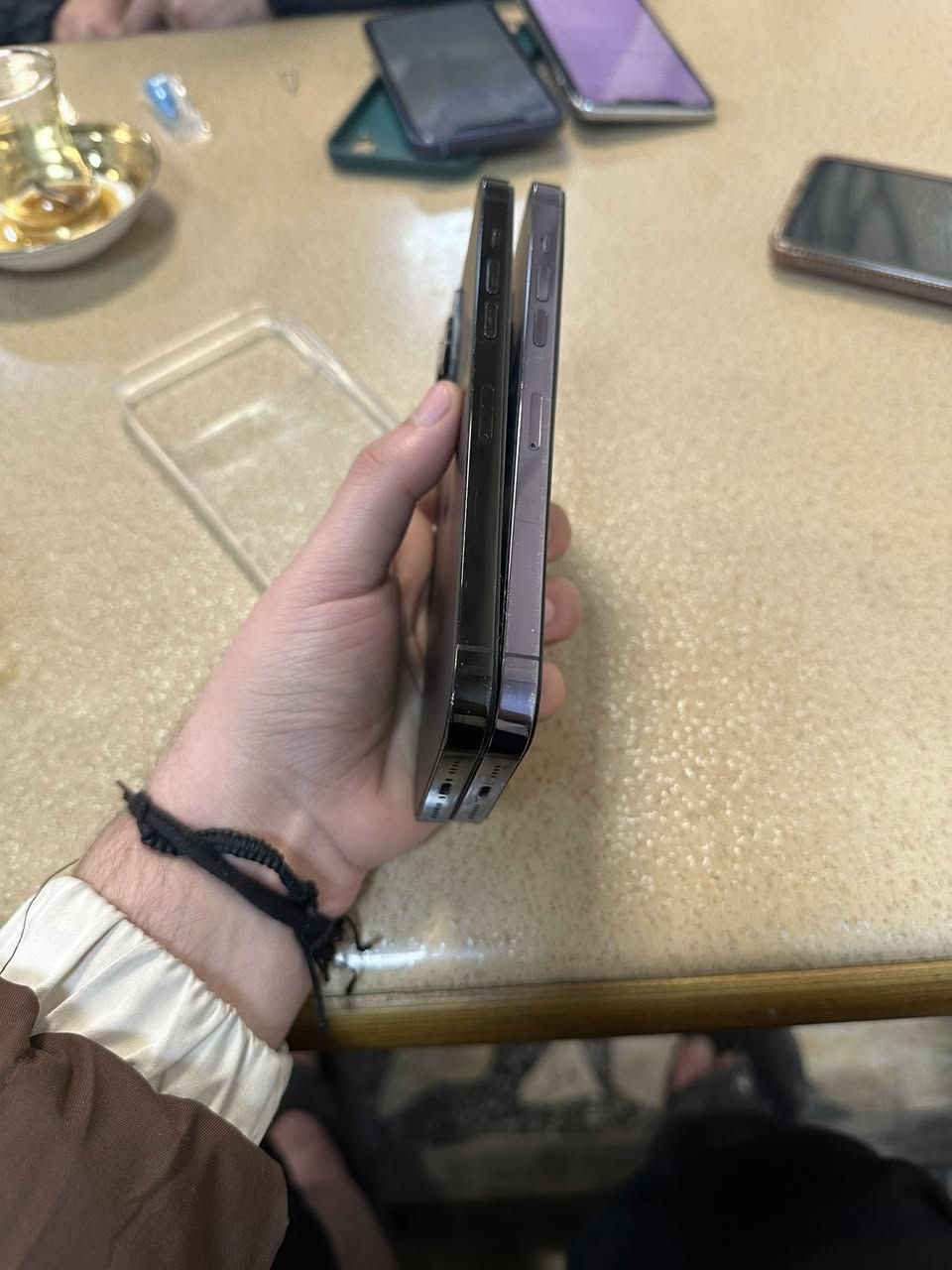 سلام عليكم
14عدد 2
الأول 14برو ماكس
256بطاريه93معلايه
ألون الأسود شرق اوسط ماستر
كله شغال الجهاز كامرات✅اتصال✅سيمكرت✅فيس إيدي✅كله شغال بدون مشكله شاشه3خيارات مستبدل نوعيه زينه السعر575وبي مجال 

الثاني 14برو ماكس
256بطاريه100مستبدل
ألون البنفسجي كله شغال 
كامرات✅اتصال✅سيمكرت✅فيس إيدي✅
كله شغال بدون عطل النضافه كدام عينك تجي تفحص ع راحتك الاجهزه يرهمن مراوس مكاني 

السعر 575وبي مجال بغداد مدينه الصدر رقمي ***********متواجد واتساب 24ساعه
