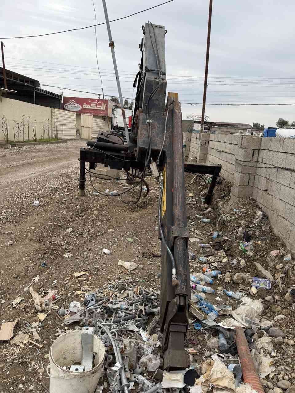 كرين هياب /6/طن سلت واحد وثنين يدوي كسر فطر مابي حلين شتغل مابي شي السعر 35وبي مجل اشويه العنوان كركوك حي الصناعه كراج حيدر الرقم***********
