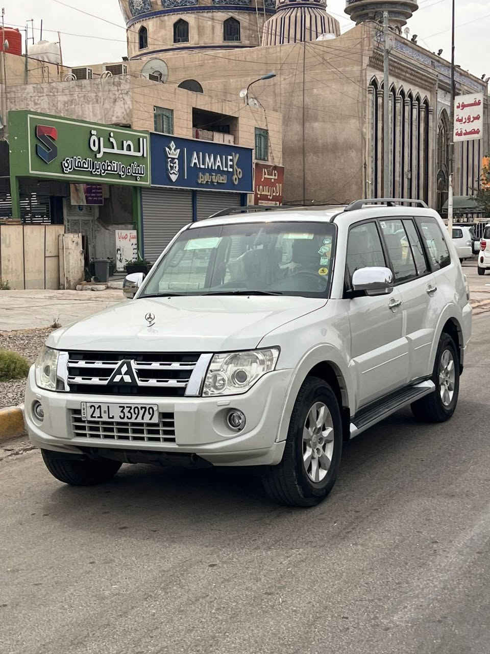 السلام عليكم باجيرو 2014 خليجي حبتور فول مواصفات ماشيه 130 الف محرك 3500 السعر 170 وبيه مجال صور السونر مرفقه مكان بغداد للاستفسار ***********
