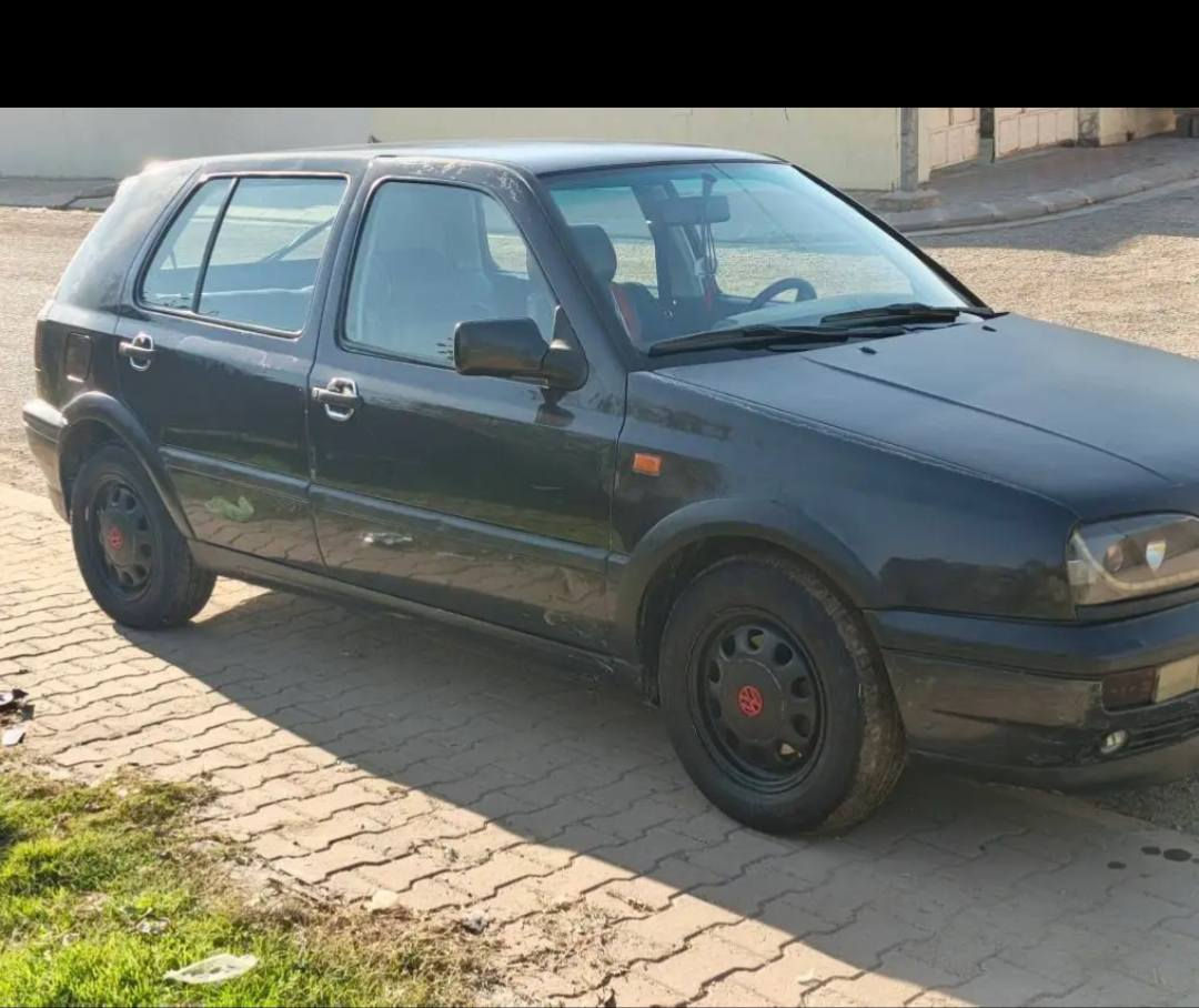 السلام عليكم 
كولف نفخ موديل 1993
رقم كركوك 
بيه بطاقه بانزين 
رقم الهاتف ***********و***********و *********** كركوك, العراق
