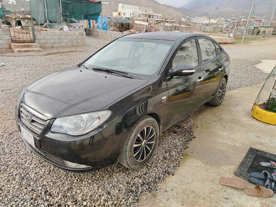 بەناوی خودای بەخشندەی میهرەبان
هۆندای ئاڤانتی بۆ فرۆشتن
بڕاوەی دوبەی 
مۆدیل 2009
سوکان ڤۆلیوم و تەبرید لەمس
کوشن جڵد و هیتەر و حاسە 
خایس و ڕزیوی قەترە پێوە نیە 
پێش و پشتی کەپسە و هیچ لێدرانی نیە
 برێکی بەستراوە
سەیارەکە تابڵێی توندو تۆڵە
گێڕو مەکینەی بەشەرت
مەکینە بچوکی دکشن بەرز
هەیکەلی زۆر جوانەو لوسە 
چوار تایەو ویلی لۆکی لەژێرە
سەقفی  بێ بۆیاغە
کەڤەرێکی دوای گۆڕاوە
بەکورتی و پوختی ماڵی دۆستە 
سعری 46 و معامەلەیە
 شوێن ڕانیە ..
ژ.م. *********** یان ***********
کۆڕەک واتس ئەپی لەسەر 
مەسجیش کراوەیە.. رانية, السليمانية
