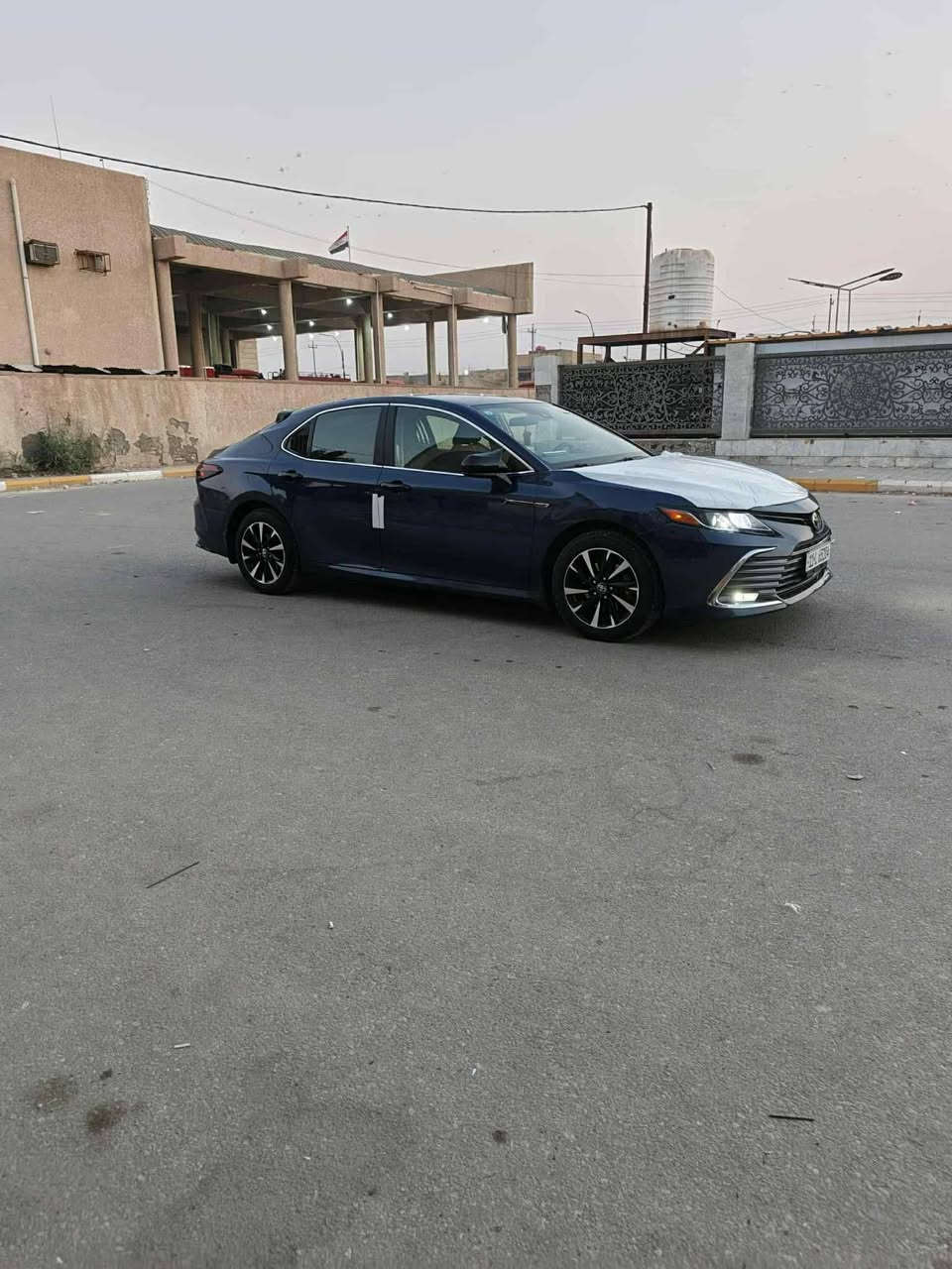 السلام عليكم
كامري حره بغداد. بسمي 
مديل ٢٣.    ماشيه ٣٠
صوره الحادث موجوده من ضمن الصور تبديل دعاميه 
تعديل طرف البنيد 
السعر ١٩٥٠ وبيه مجال  
لاستفسار ***********
