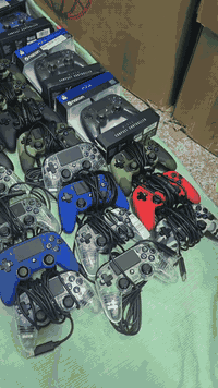 السلام وعليكم من رخصت الادمن
يدات بلي فور اعترافيه اصليه عندي مجموعه تقريبن 40يده اليريد شلع ابيعله ع 35 ولي يريد مفرد ابيعله ع 40 ***********
