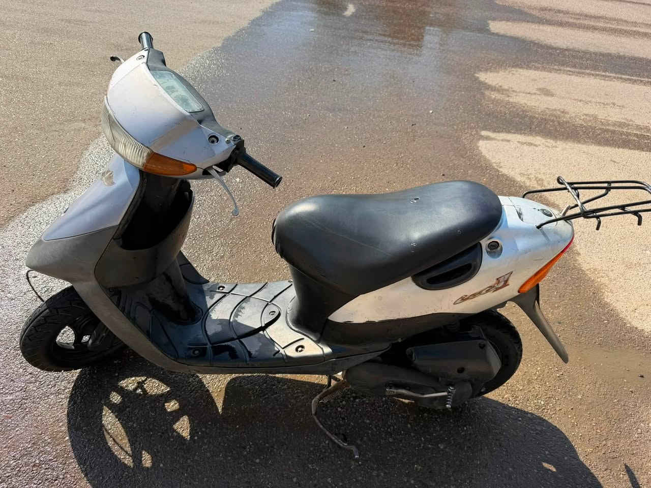 دراجه ساسوكي ياباني سرعه٦٠ نظيفه من اول هندر تشتغل نقصها فقط باتري السعر٢٠٠ الف وبيها مجال مكاني بغداد الحريه ***********
