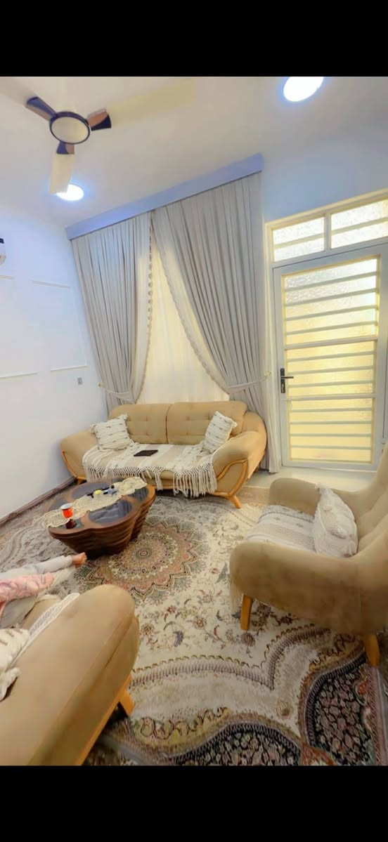 بغداد البلديات شارع المصرف..تخم. تركي 8مقاعد صير سرير مخزن..سعر 650..بي مجال


**إذا كنت صاحب هذا الإعلان وتريد حذفه لأي سبب، رجاءا أرسل رسالة إلى الدعم الفني**