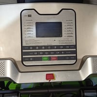 جهاز جري مستعمل قليل للبيع السعر ٢٠٠ ألف للتواصل واتساب ‏‪07868426010‬...