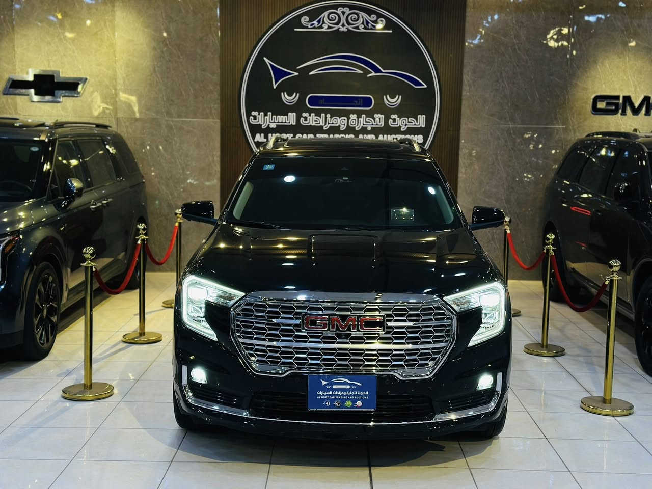 #اعلان_بيع_سيارة
🔷السيارة : جي ام سي تيران دينالي🔥
🔷سنة الصنع : 2024
🔷اللوحة : بغداد
🔶السعر : 240 ورقة
🔷الضرر : مكفولة من الصبغ فقط تعديل عالبارد في قبق الصندوق والجاملغ الخلفي.
🔷ضرر الايرباك : بدون ضرر .
🔷رقم الشاصي : 3GKALXEG2RL354763
______________________________________
🔷المواصفات: دينالي 1/1
🔹حجم المحرك 4 سلندر 1500 توربو 
🔹عداد المسافة 9 الف ميل
🔹فور ويل AWD
🔹كاميرات محيطية 360
🔹فتحة سقف بانوراما 
🔹رادار امامي وجانبي وخلفي
🔹تنبيه الخروج عن المسار
🔹حساسات امامي وخلفي
🔹جنطة كهرباء
🔹كراسي جلد 
🔹الكراسي الامامية كهرباء
🔹تبريد وتدفئة الكراسي الامامية
🔹ميموري كرسي السائق
🔹ويل كب حجم 19 انج مع اطارات بحالة جيدة
🔹وضعيات قيادة
🔹لايتات LED بالكامل
🔹شاشه تحكم بالايعازات
🔹تحكم ستيرن جهتين
🔹بصمة ابواب وتشغيل وتشغيل عن بعد
🔹مع باقي المواصفات الاعتيادية
————————————————————————
☎️ الاتصال :

***********
📍النجف الاشرف - المدينة المائية - معرض الحوت
