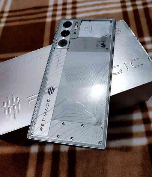 ريد ماجك 9 اس برو
جهاز كله مكفول من كلشي فقط ضهره مفطور 
مثل ماموضح بصور ذاكره 512 رام 16
غراض كامله جهاز كله مكفول ع الفحص 
السعر 575 قفل 
مكاني نجف ***********
