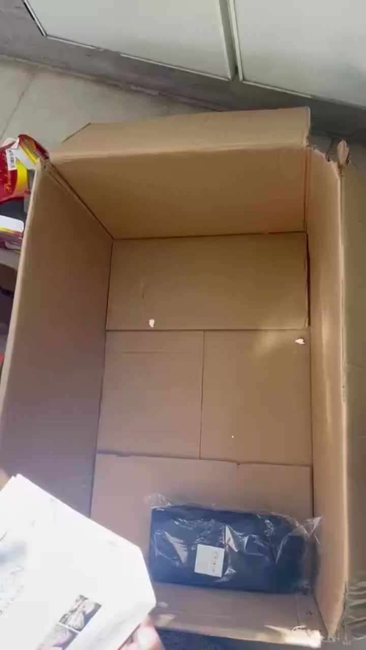 شلعة امزون مال تصفيه
تفيد الي على باب الله 
بيه هواي قطع حلوه وسعره حلو
انطيني سعرك بلتعليقات 
متوفر توصيل لجميع محافظات العراق 
التواصل واتساب ***********
