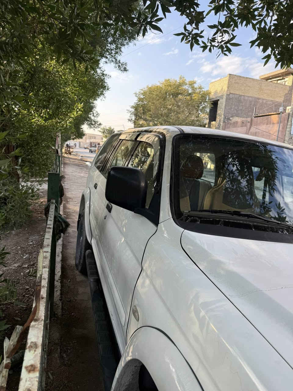 سلام عليكم اخوان
ناتيفيا 2006 للبيع  بأسمي 

مكفولة من كلشي صدر امامي وخلفي وزوج تاير جديد 

تبريد وتدفئة كله شغال 

مكينة نظيفة وصافية لا تنقيص ولا تبخير 

بيها كلير بالجاملغ الخلفي مثل ما موضح بالصورة 

السعر 92 ورقة 

مكاني بغداد الشعلة 

***********
