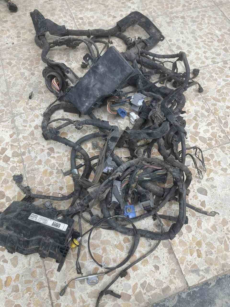 السلام عليكم ضفاير وعقول مسكر ١٢ اوتو مال كصه شرط
وضفيره كير وعقل 

ضفيره مكينه وعقل 

وضفيره دشبول كامله 

مكاني البصره

***********
