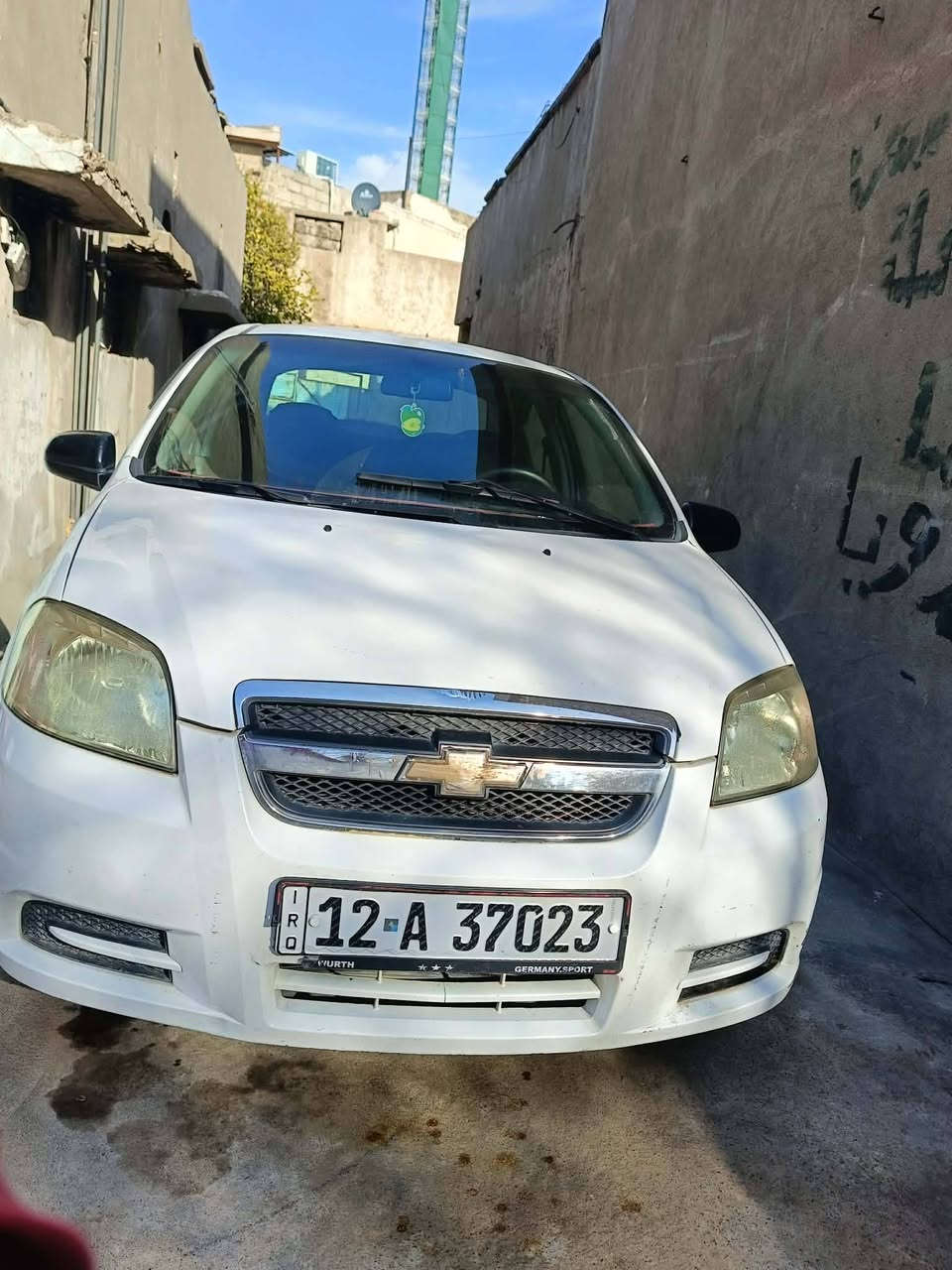 افيو للبيع
موديل ٢٠٠٧ قطرة صبغ مابيها رقم جديد كابون الكتروني مكينا كير مكفولات شرط مامفتوح تايرات وباتري جدد طخم جديد 
السعر ٨٠ وبيها مجال 
للتواصل ***********
