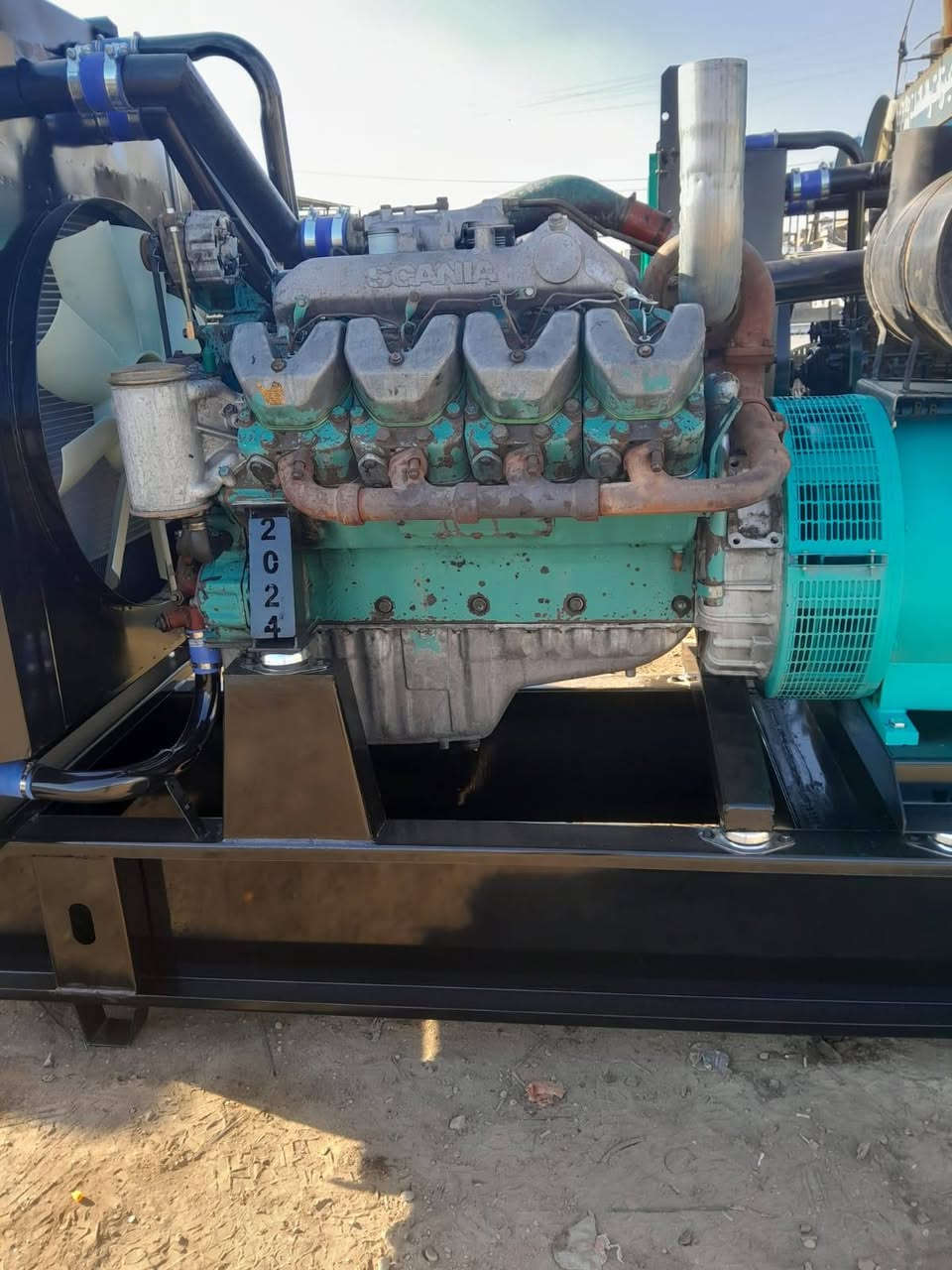 ***********
***********
