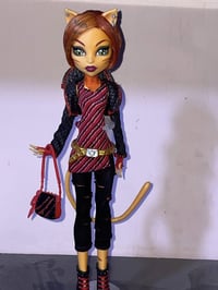 تورالاي سترايب • اصدار 2012 • كاملة بالجنطة