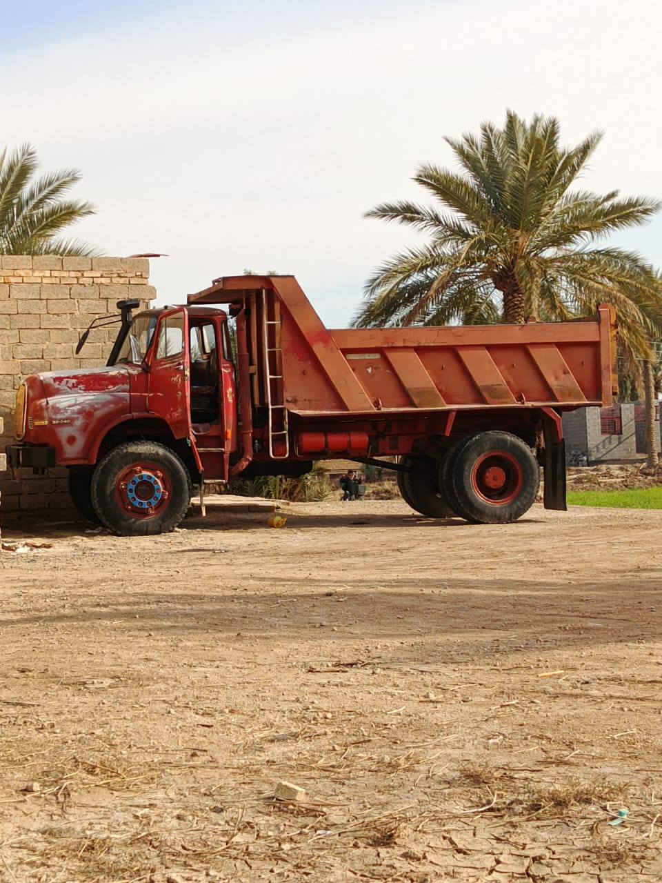 سلام عليكم مان لبيع موديل 81 رقم بغداد الماني السنويه 27شاصي ومحرك وكير مكفولات اتصال ***********
