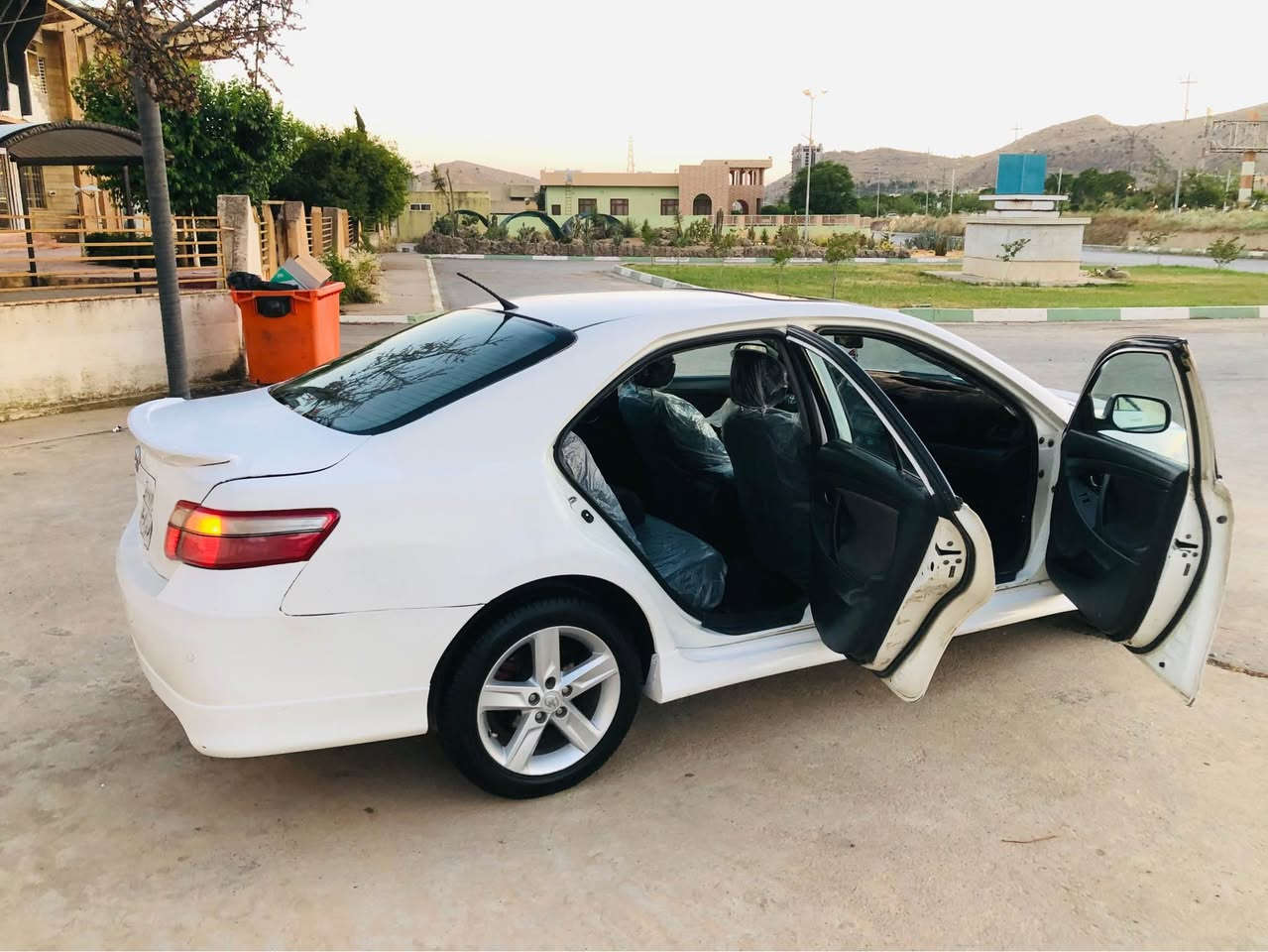هەرزانترین نرخ 
$55 کۆتایی       رانیە        *********** ڤایبەر و واتس ئاپی لەسەرە 
تۆیۆتا کامری مۆدێل 2009 قەپات ماسەفاتە تەبرید سارد و گەرمە
سەیارەکە ڕەقەم هەولێرە من ئەیفرۆشم تەونها ئەوەلیاتی بەشەرتبێ و حیدزی لەسەر نەبێ چونکە سەیارەکە بەڕادی بۆ ناکرێ جێ رەقەم شانسی تێکجوە
سەقفی بۆیاغی نیە و من بە حیزامی ئەفرۆشم 
سڵایتە کوشن کارەبایە کامێرە و حاسەیە پێنج ویلکەپی بیلادیە
گێر مەکینە موس و بڕاوە بەشەرت
کامل کارەبای و تندو تۆڵی بەشەرت رانية, السليمانية
