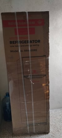 ثلاجة رويالرحماني لون ابيض 12 قدم غير مستخدمة  سعرها بالسوق 300  قفلها...