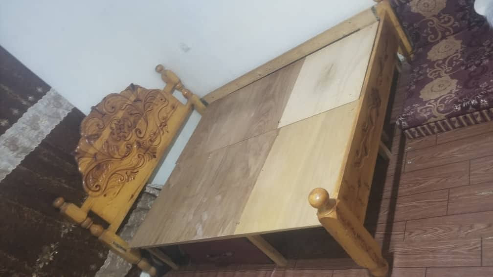 غرفه نوم سويدي هنش ونص نظيف 
الدولاب خمس فتحت العرض 200الارتفاع مترين وعشرين العمق خمسين السرير العرض 180في190
تسريحه 2كمندينوا بسعر 190الف
@ [122216886758531277:49210:@إشارة]


**إذا كنت صاحب هذا الإعلان وتريد حذفه لأي سبب، رجاءا أرسل رسالة إلى الدعم الفني**