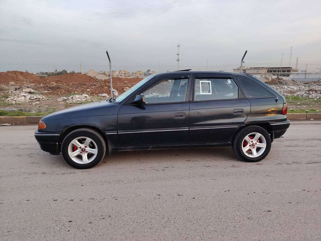 استرا حجم 16
سنويه عظم كابون بانزين 
مكينه وگير شرط
صبغ دواير ودوسات بلا ضرر
ويل كب مسطره باتري جديد
 كهربائيات كلها شغاله
ستيرن بور 
مسجل جديد ستتم سماعات
سياره جاهزه وشرط من الدعاميه للدعاميه
للتواصل الاتصال عل الرقم
0751842100
***********
