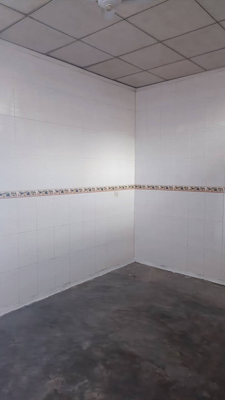 خانوویەکی زۆر هەرزان و گونجاو 
#نرخی_تەنها165گڵاومعمەلە  

#خانووی_نایاب بۆ فرۆشتن ⛪💒
ناونیشان 📍کەلار _ ناحیەی ڕزگاری (سموود) 

🔴 گەڕەکی ئاوباریک نزیک مزگەوتی عومری خطاب🌆🌃  
🔴ڕووبەری 5 بە 20 = 100 مەترە 📏📐
🔴 ڕێگەپێدانەوبەشەردی وەکالە 🖼️
🔴 شوێنێکی زۆۆر خۆش و دڵگیری هەیە. 
🔴 کامل ژوورەکانی 1.20 کاشییە
🔴 نزیک هەمووخزمە گوزاریەک  🛍
🔴هەموو مواسەفاتێکی تیاکراوە🎁

🔴 ژوورەکانی ئەم خانووە پێکهاتووە لە ⬇️

🔵 میوان 🪑🚪
⚪ مساعد مطبخ 🍽️🫖
🔵هۆڵێک 🖼️
⚪ژوورێکی نوستن 🛋️🛏️
🔵ڕۆشنایی 🪟
⚪ مشتەمەلات 🛁🚿

بۆ زانیاری زیاتر ژم ***********

ئێوەی بەڕێزیش هەر موڵکێکتان هەبوو بۆ فرۆشتن یان ویستان بیکڕن دەتوانن ڕەسم و زانیارییەکانتان بنێرن بۆ ژمارە ڤایبەری 📳✅***********
