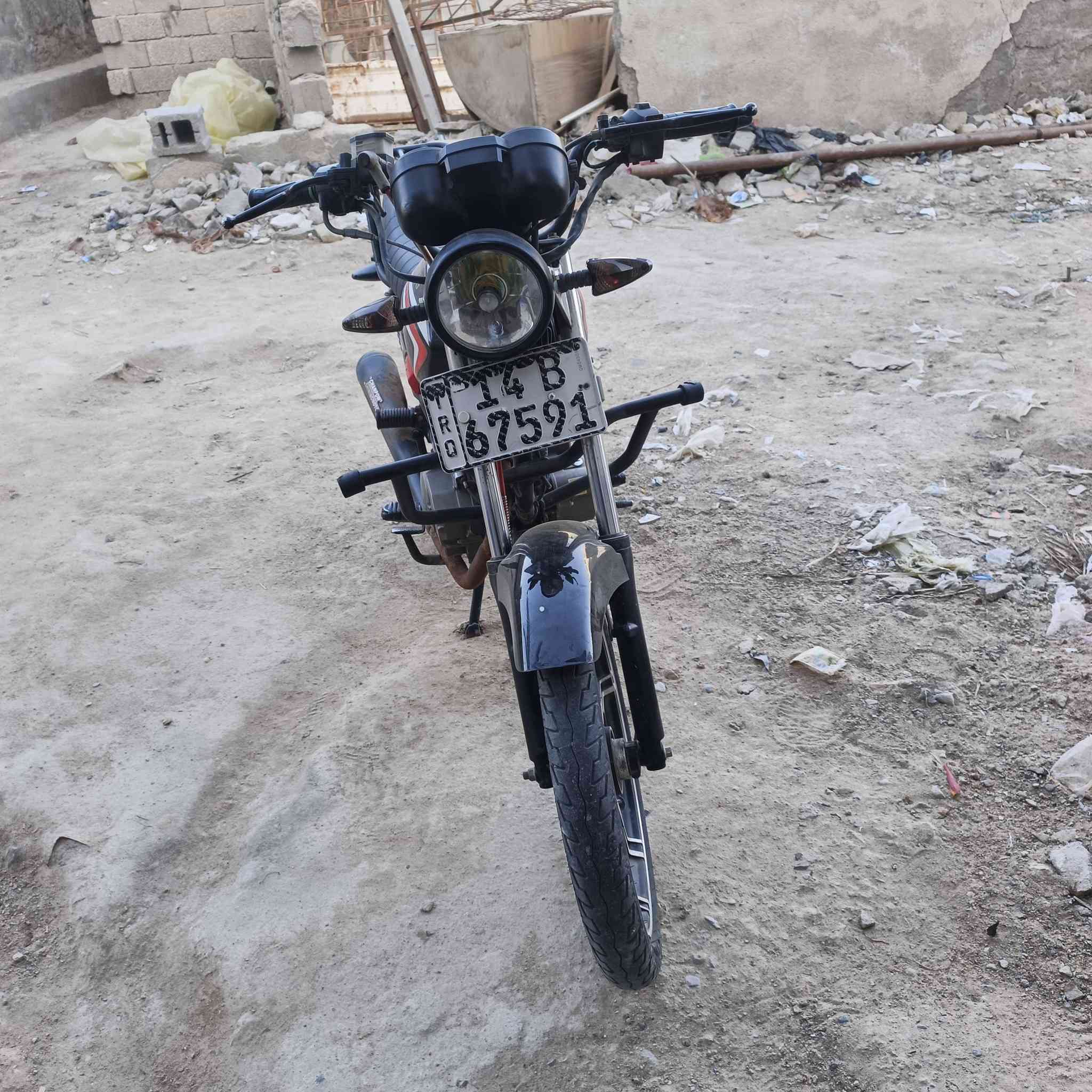 سلام عليكم متاح دراجه شننك مديل 23 سنويه 30سعر1800مكاني بصره كرمت علي ***********
