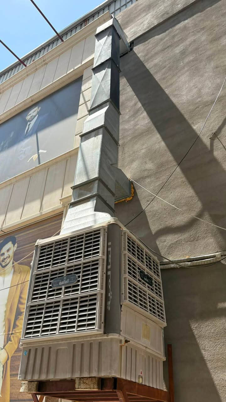 مبردة العالمية الحجم الكبير چنلات مو كارت نظيفة ستعمال نظيف جديدة برغي مابيه نقص تجي تفحص وتشغل وتشوف مع منظومة دكتات تنباع تقريبا ٢٠ متر تقريبا مكاني كربلاء جمعية فلكة سيد الاسعار سعره (١.٤٠٠) مليون واربعمية مع دكتات تنباع 
*********** كربلاء, العراق
