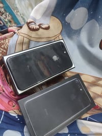 ايت بلاس ٢٥٦ • بطارية ١٠٠ • شاشه مبدل اصلي