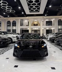 كامري SE • ٢٠٢٥ • هايبريد ٢.٥