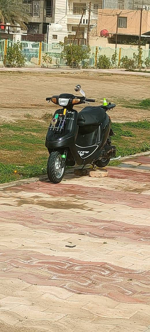 السلام عليكم دراجه بطه ما مفتوحه كهربائياته شغاله للبيع سعرها 300 وبيه مجال كربلاء الحر رياحي رقم‏‪***********‬‏ بي واتساب

