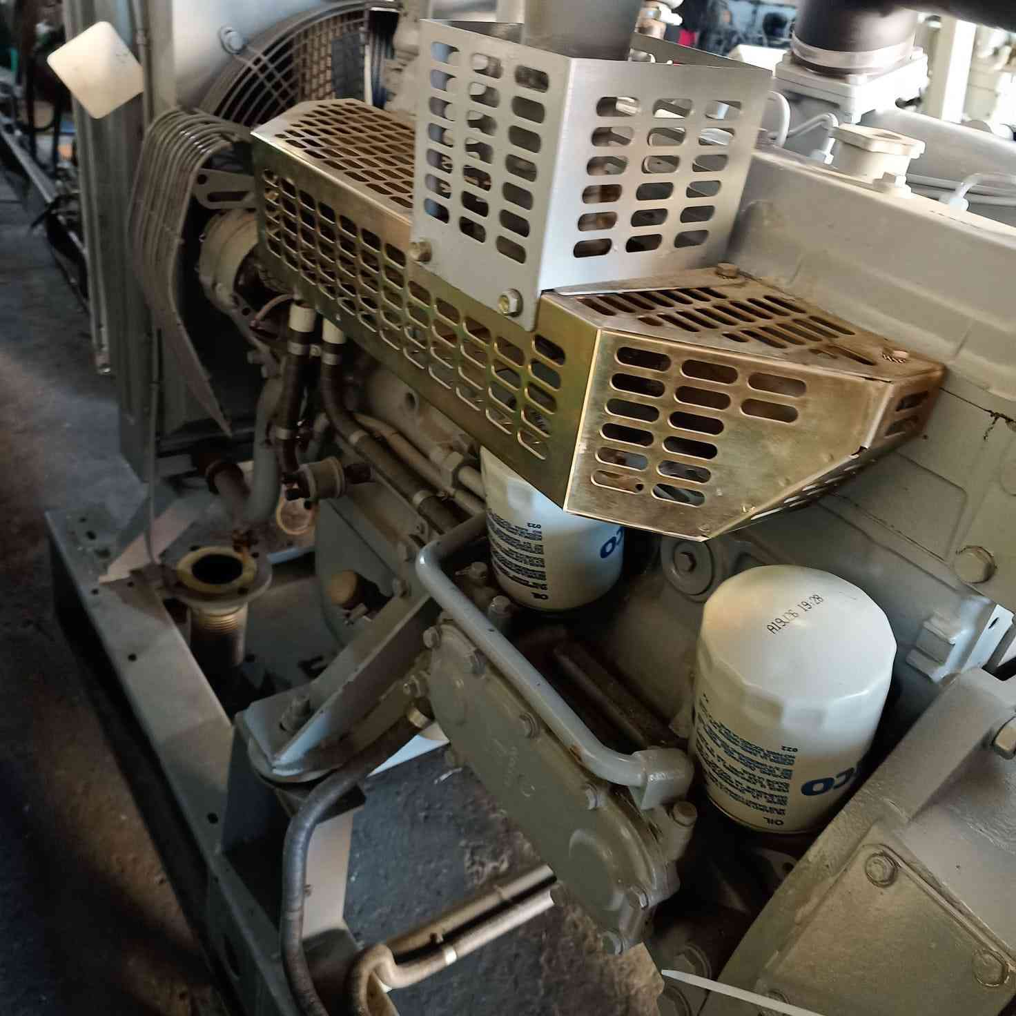 #مولدات 
افيكو   6. سلندر  عادي إيطالي اصلي بلادي
اخو زيرو مامشتغل بل عراق شرط الشغل والحمل 
فول اوتو + نظام حمايه فول ومكفول 

التوليد 60 kva 
السعر خاص أو اتصال بالرقم التالي 

العنوان أربيل الصناعه الجنوبية 
للاستفسار (***********) يوجد توصيل لجميع المحافظات
