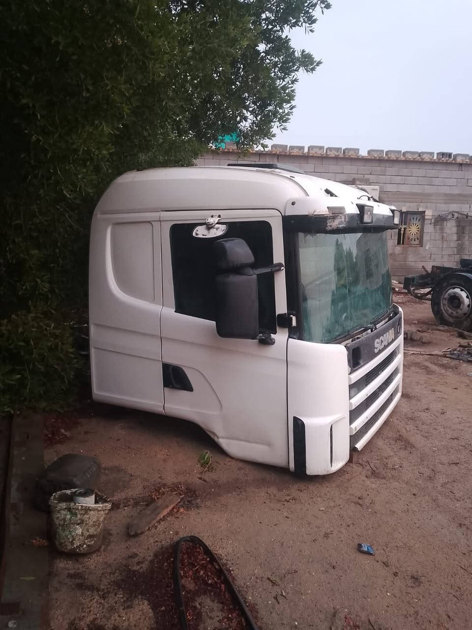 السلام عليكم قماره للبيع ٢٠٠٤ كامله وجاهزه وجديده مانغصها برغي ‭٠٧٨٠ ١٢٤ ٩٣٧٧‬
