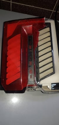 بك لايت سورنتو ٢٤ ٢٥ ٢٦ جامته مكسورة فقط للأستفسار ٠٧٧٠١٨١٨٣٥٥